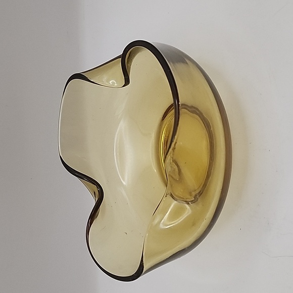 Vintage Anchor Hocking Amber Glass Folded Edge Bowl 5" X 2.5" - Picture 4 of 10